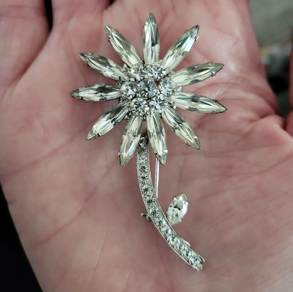 Silver Tone with‎ Rhinestones Floral Brooch